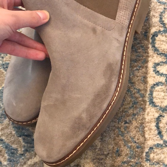 Steve Madden Hilow Suede Chelsea Boot in taupe - Picture 7 of 10